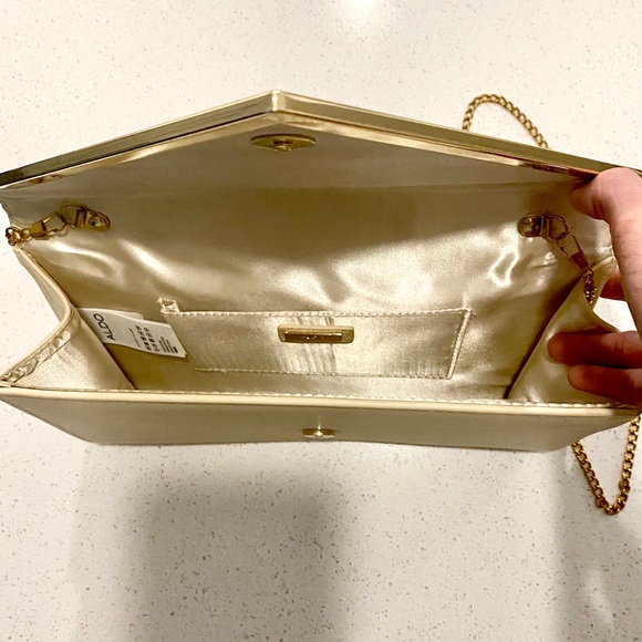 Beige & Gold Clutch - Picture 2 of 3